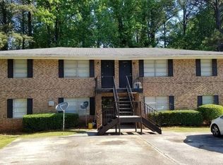 575 Springwood Dr, Forest Park, GA 30297