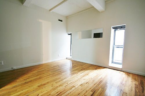 2nd image of 160 Bleecker St #6DEE