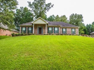 410 Castlewoods Blvd, Brandon, MS 39047