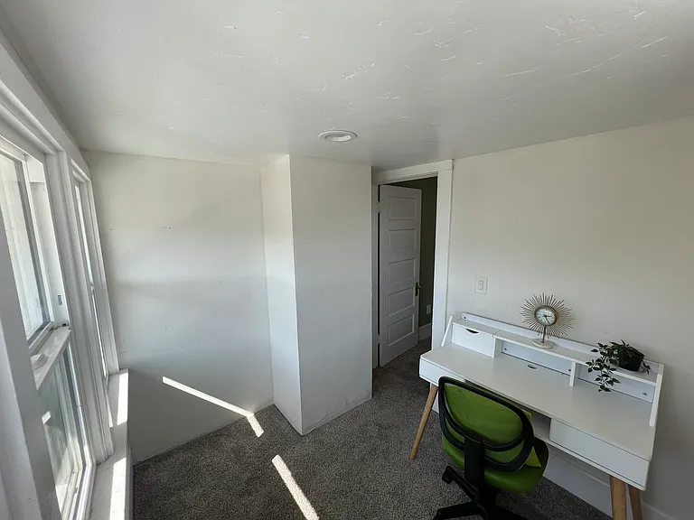 392 E Arrow Hwy — Photo 9