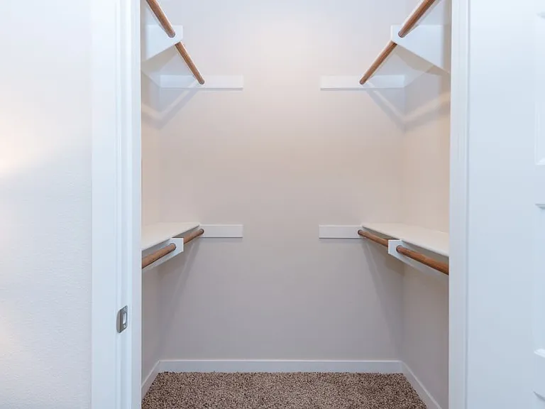 IMT 5700 — Photo 16
