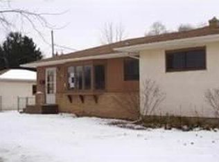 2633 2nd St N, North St Paul, MN 55109