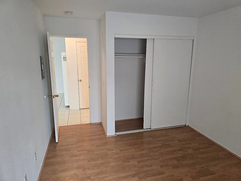 2045 Burton St #51 — Photo 22