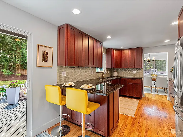 15627 SE 42nd Ct — Photo 32