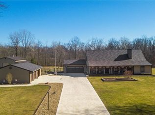 14400 Meadow Creek Ln, Lagrange, OH 44050