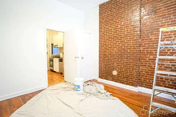 Rented by City Connections Realty | media 21