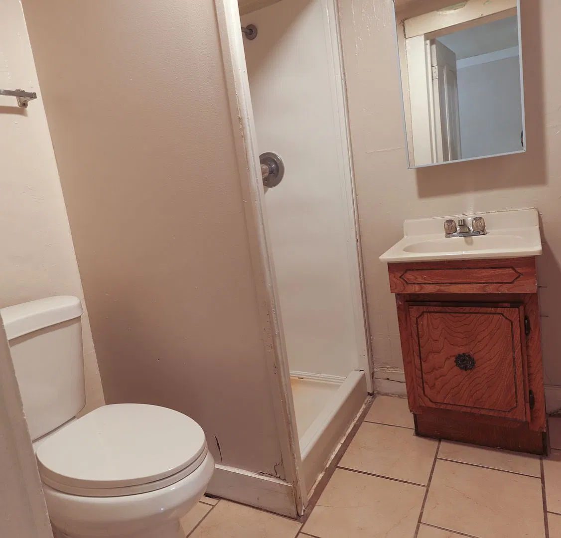 1102 Pannell St — Photo 4