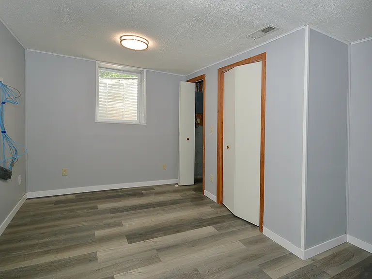 4745 Briarhill Dr — Photo 23