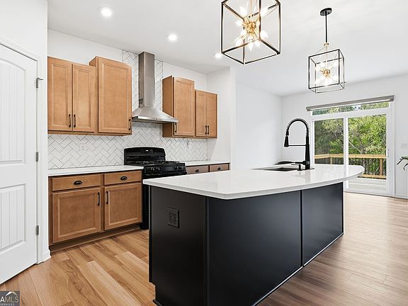 5th image of 8150 Scenic Ridge Way