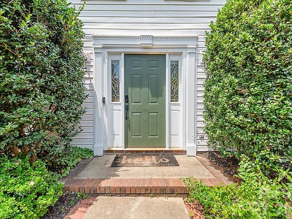 4th image of 12328 Sandringham Pl