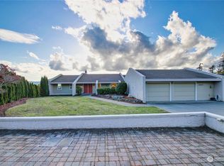 16928 View Ln, La Conner, WA 98257