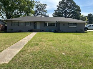 3027 S 33rd St, Fort Smith, AR 72903