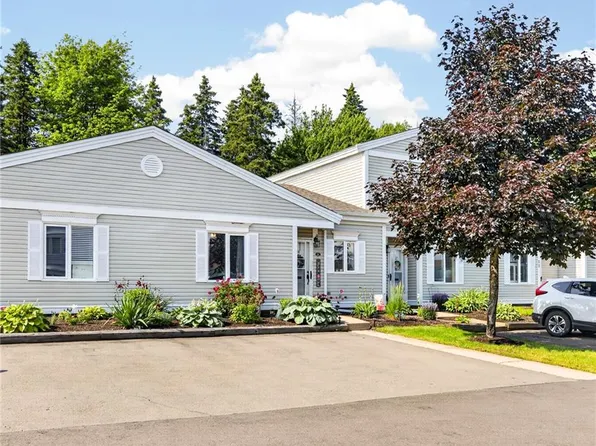 50 McAuley Dr #14, Moncton, NB E1A 6R2