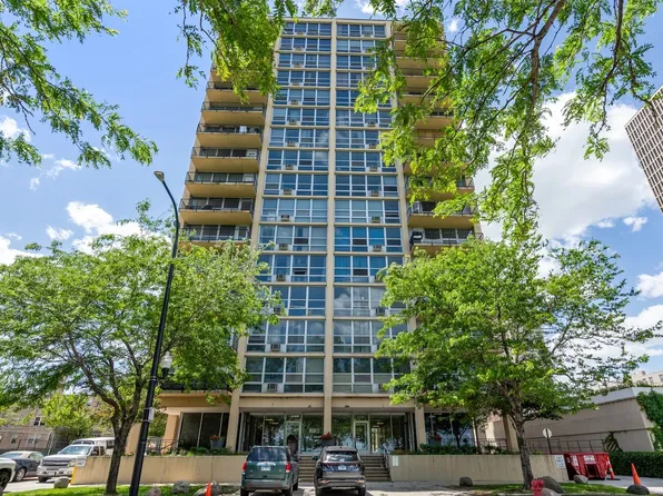 6730 S South Shore Dr APT 1502, Chicago, IL 60649