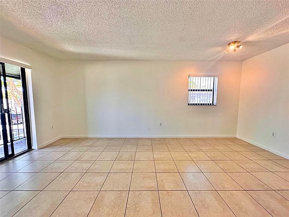 3rd image of 1732 Meridian Ave #3