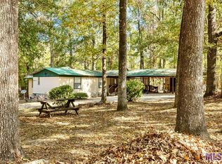 421 N Burton St, Greensburg, LA 70441