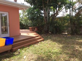 320 Colonial Rd, West Palm Beach, FL 33405