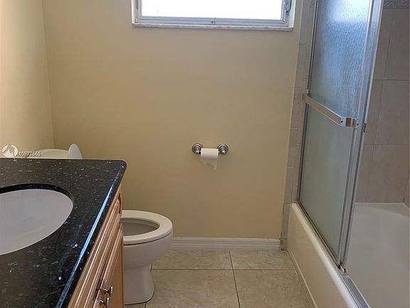 5th image of 1710 NE 191st St #2083