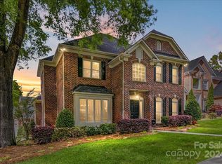 6218 Kensington Gardens Ct, Charlotte, NC 28277