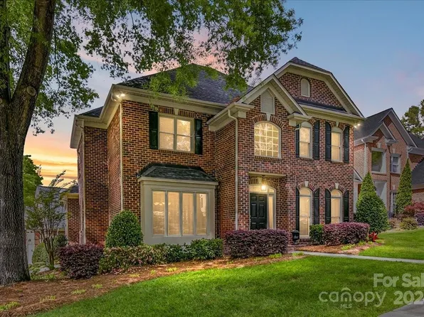 6218 Kensington Gardens Ct, Charlotte, NC 28277