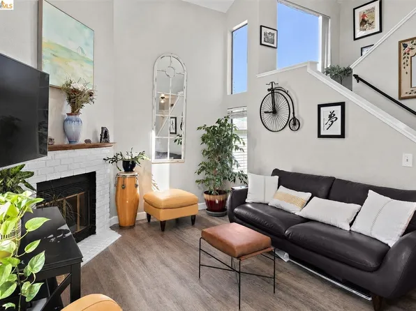 3687 Maple Ave APT 9, Oakland, CA 94602