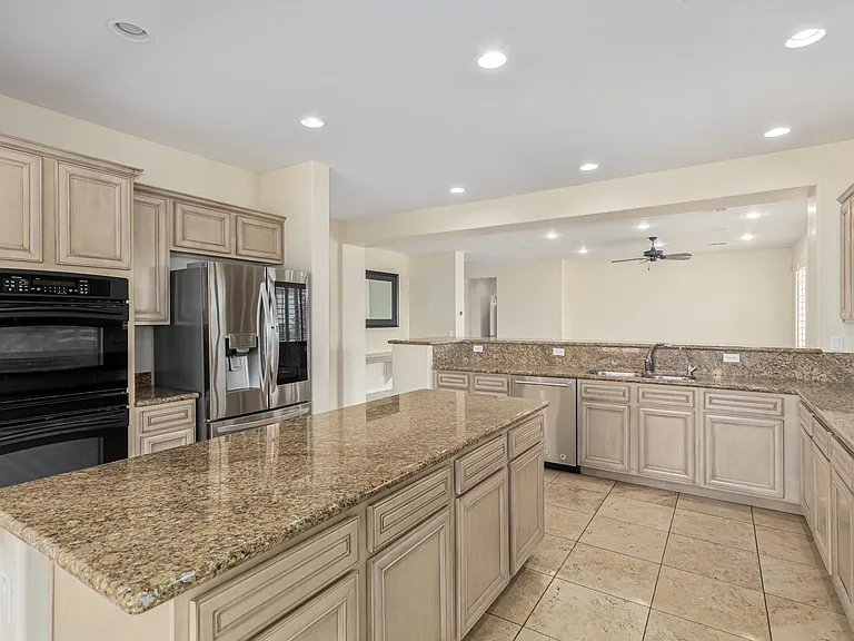4878 S Fresno St — Photo 43