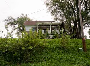 606 N Chandler St, Griggsville, IL 62340