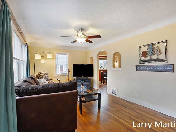 4th image of 2353 Greenfield Ave SW