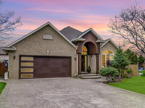 29 Wiltshire Pl, Hamilton, ON L9K 1M4