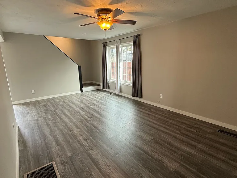 2800 SE 115th Ave — Photo 10