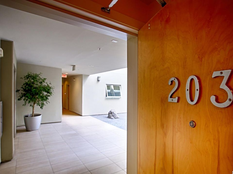 1st image of 159 W Green St Unit 203A