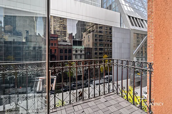 Rented by The Agency | media 3