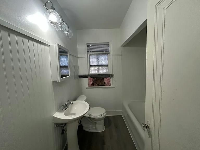 4401 Buckingham Ave #2 — Photo 17