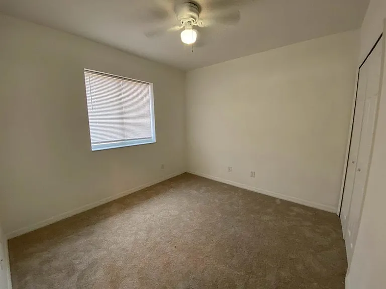 9634 Roundstone Cir — Photo 17