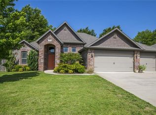 710 SE Fullerton St, Bentonville, AR 72712