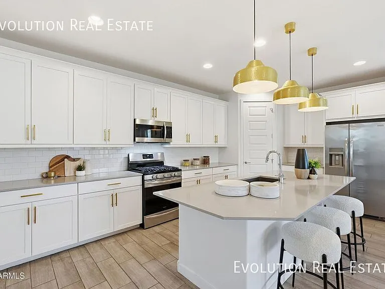6627 S Abbey Ln — Photo 1