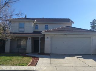 308 Roadrunner Dr, Patterson, CA 95363