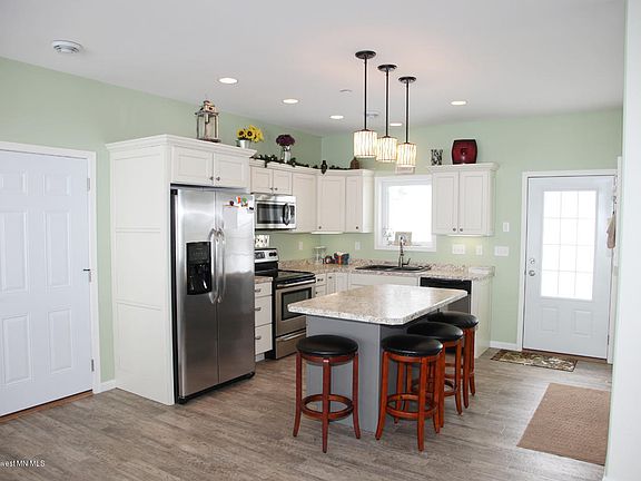 3rd image of 20675 Evergreen Shores Dr