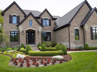 13572 Eagle Nest Trl, Shelby Township, MI 48315