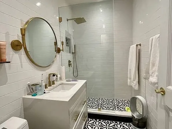 350 East 82nd Street image 5 of 15