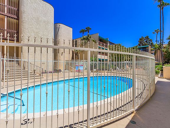 5th image of 6455 La Jolla Blvd Unit 130