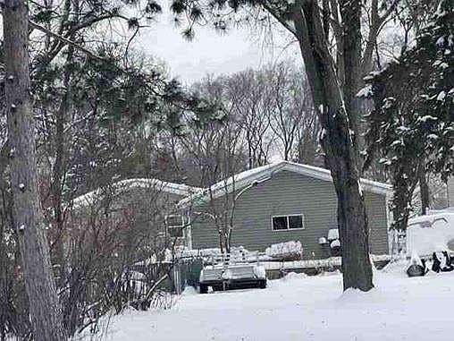 5th image of 1740 Winnebago St