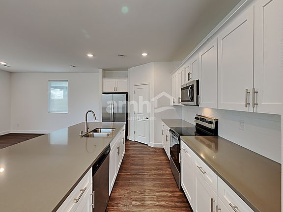 4th image of 9124 Crocker Point Ct