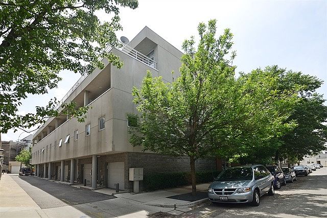 1st image of 943 W Huron St Unit A