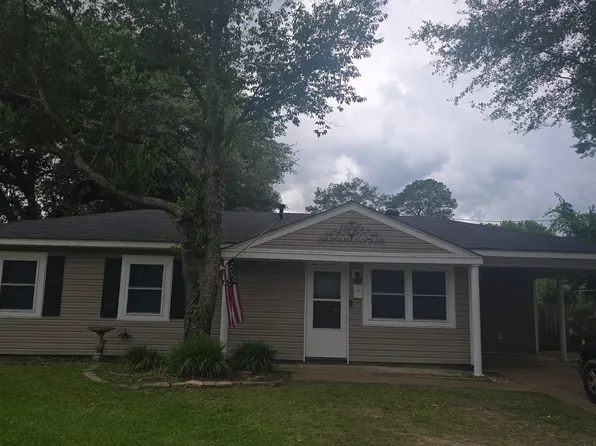 2323 Racine Dr, Monroe, LA 71201
