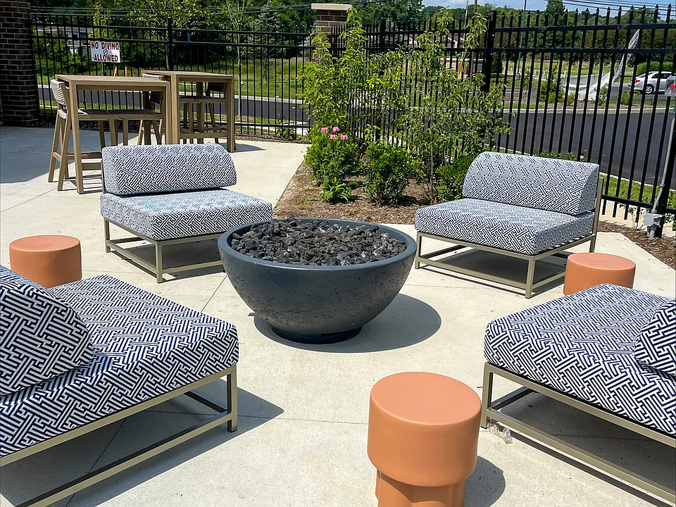 Outdoor Lounge Chairs and Fire Pit