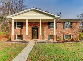 827 Gondola Dr, Knoxville, TN 37920