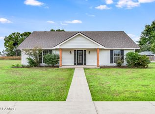 133 Nicole Dr, Youngsville, LA 70592