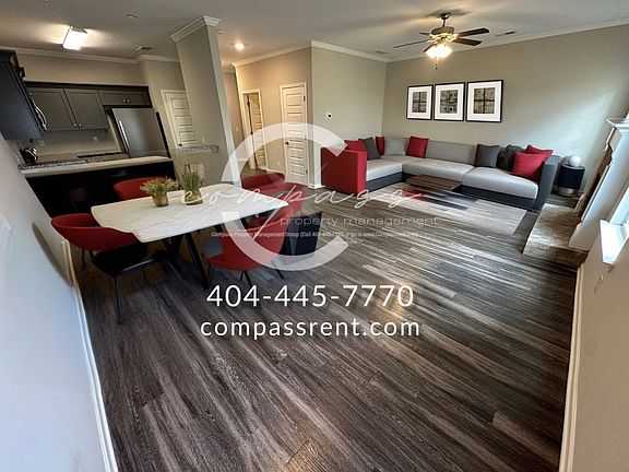 5th image of 107 Squarewood Ln