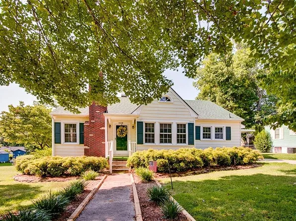 1439 Sunset Dr, Asheboro, NC 27205